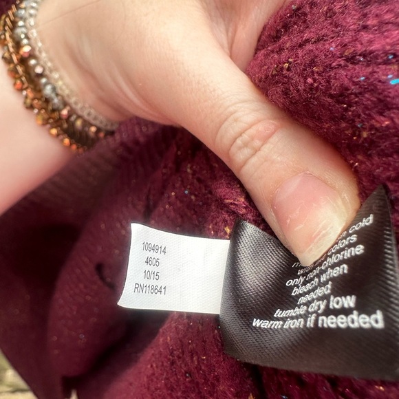 Lane Bryant Metallic Stitched Maroon Scalloped Hem Pullover Crew Neck Sweater - Picture 7 of 8